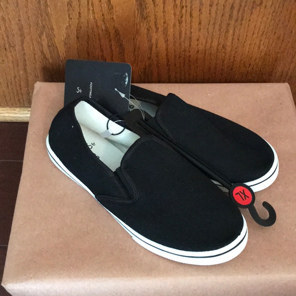 “New Arrivals” Children’s Girl’s Activ Pro Sneakers In Size XL #20